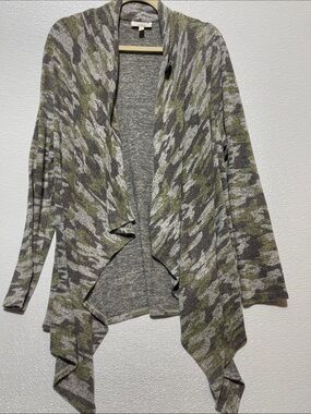Studio B by Bobeau Olive, Gray & Cream Open-Front Draped Cardigan